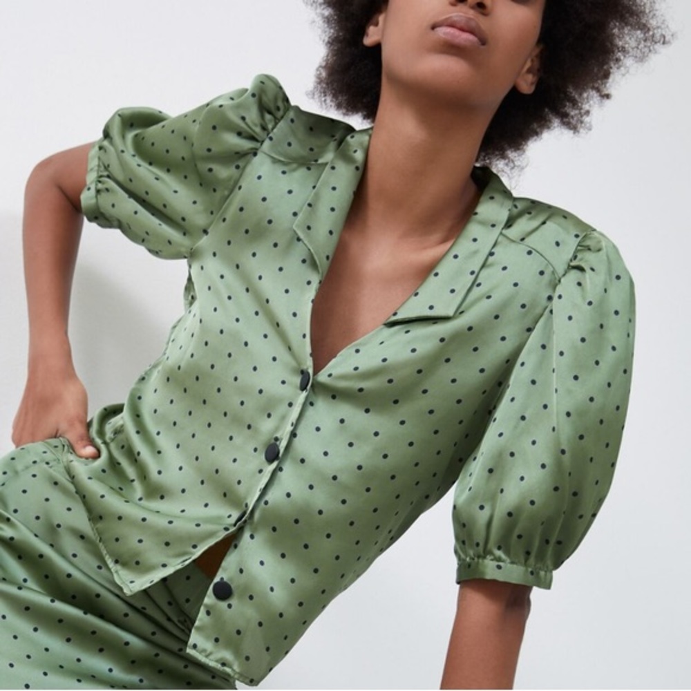 ZARA - Button Up Top